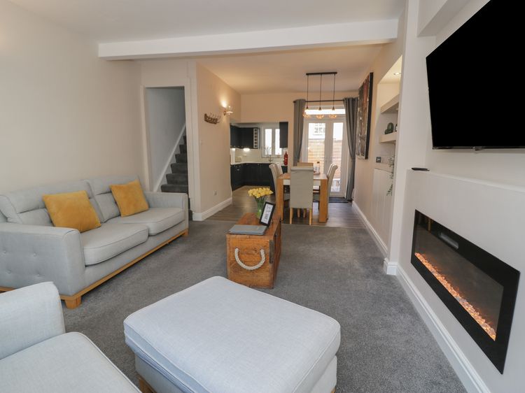 21 Taliesin Street, listing photograph 2