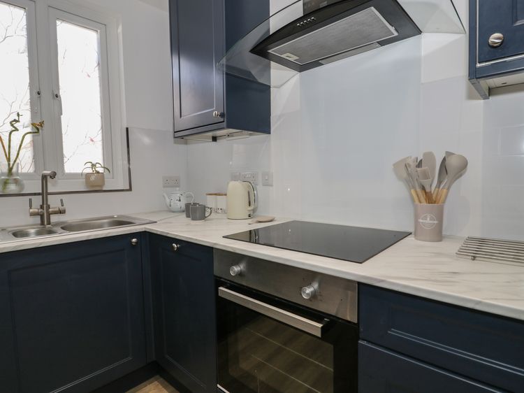 21 Taliesin Street, listing photograph 10