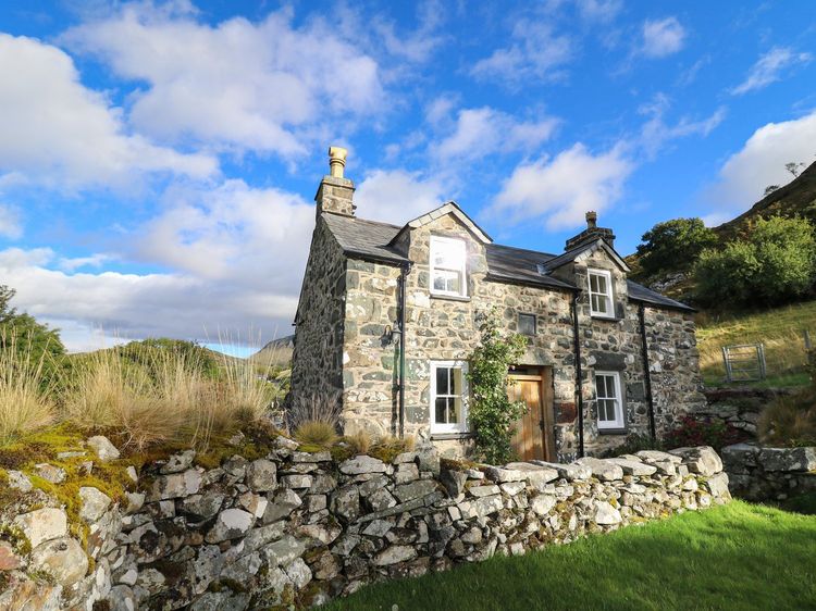 Tyn Y Graig, listing photograph 2