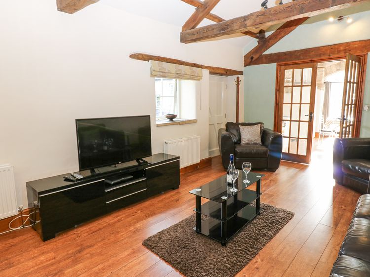 Prospect Barn, listing photograph 6