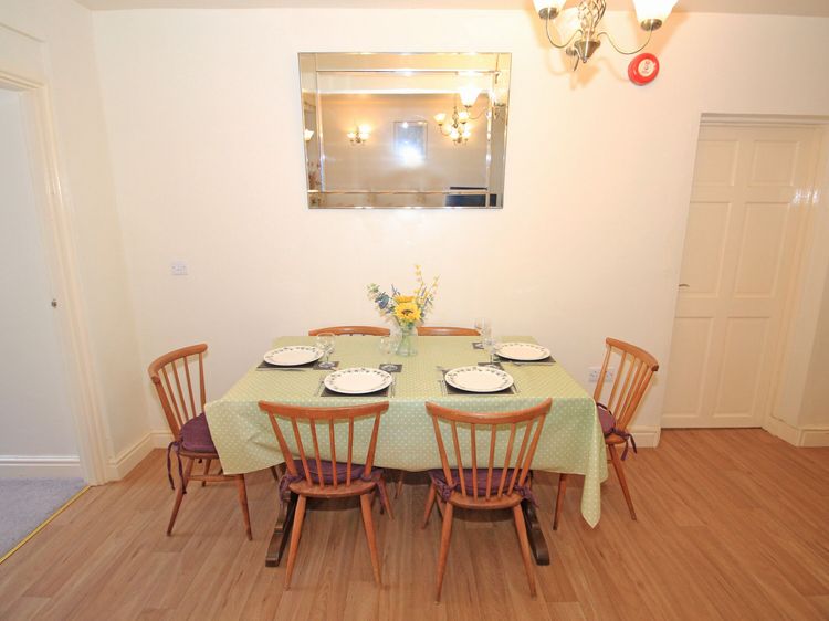 Garden Flat, listing photograph 9