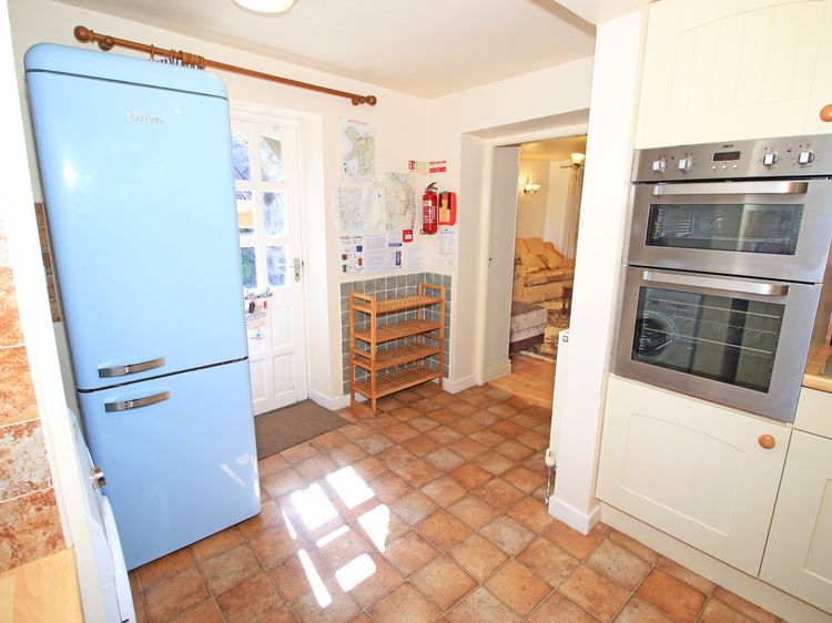 Garden Flat, listing photograph 11