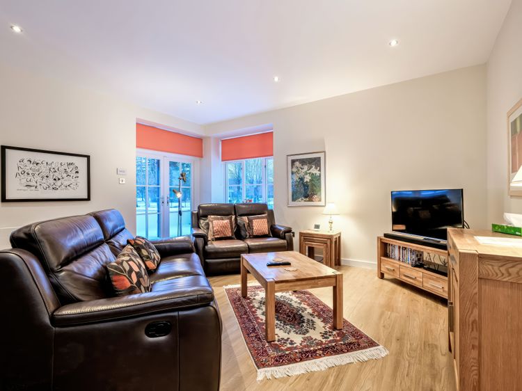 Tullich Apartment, listing photograph 4