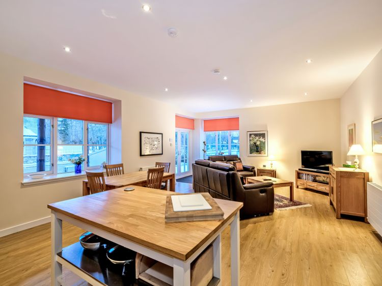 Tullich Apartment, listing photograph 7