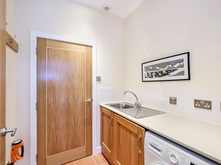 Tullich Apartment, listing photograph 12