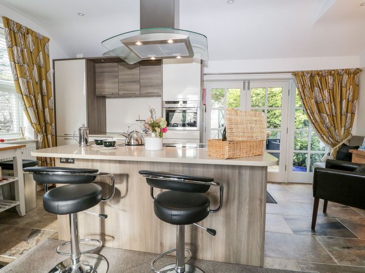 The Bolt Hole, listing photograph 8