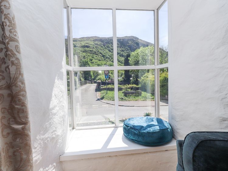 Llys Emrys, listing photograph 7