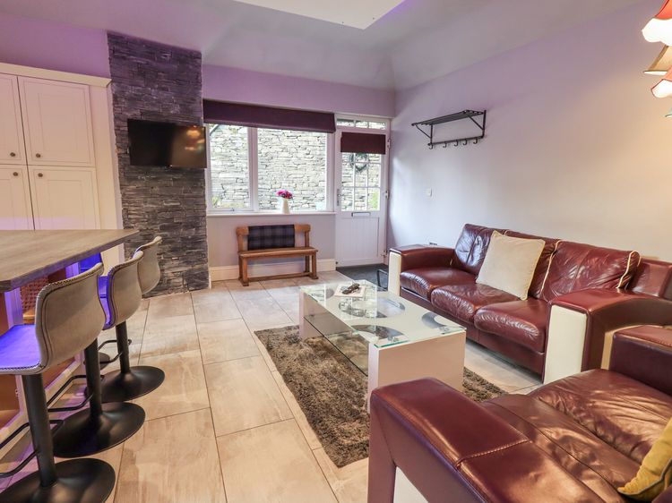 1 The Old Coach House, listing photograph 4
