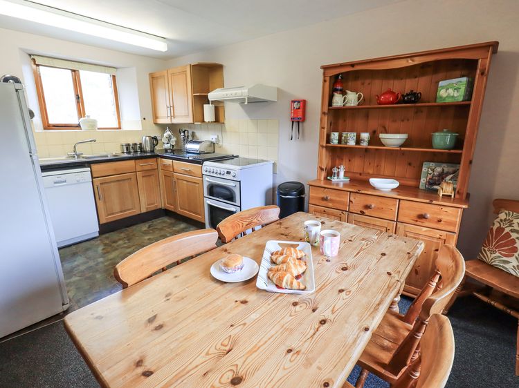 Low Wood View, listing photograph 11