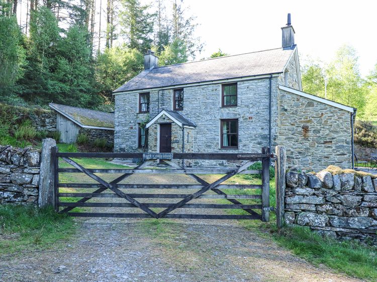 Cae'n Y Coed Cottage, listing photograph 4