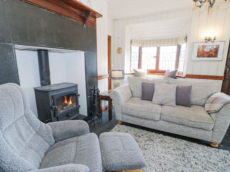 Bwthyn y Coediwr (The Woodcutters Cottage), listing photograph 3