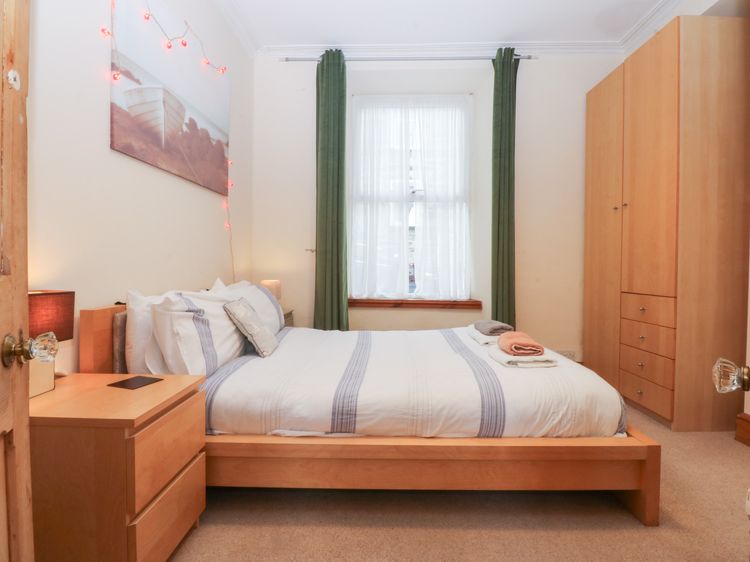 Captain’s Quarters, listing photograph 8