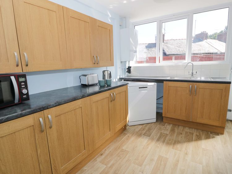 Bryn Hyfryd, listing photograph 8