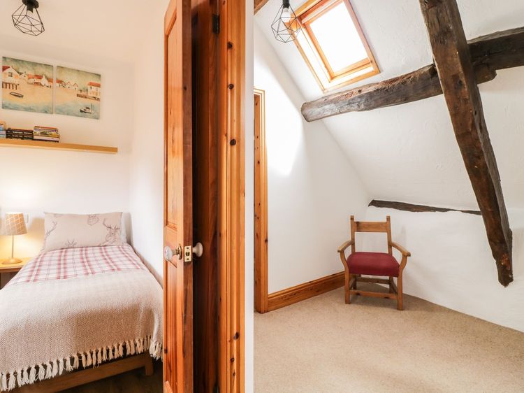 Cyffdy Cottage - Tegid, listing photograph 7