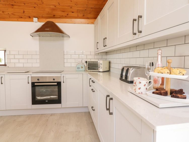 Cyffdy Cottage - Tegid, listing photograph 11
