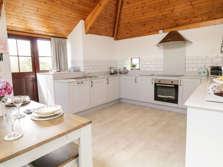 Cyffdy Cottage - Tegid, listing photograph 12