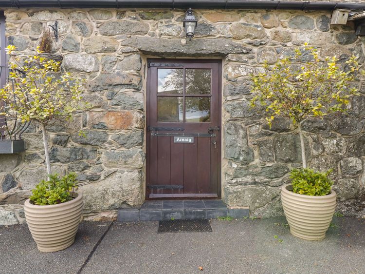 Cyffdy Cottage - Arenig, listing photograph 2