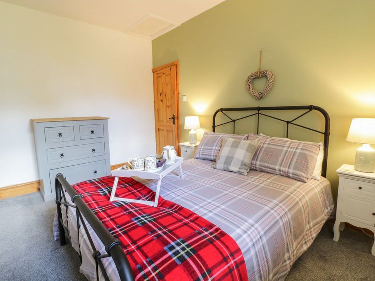 Cyffdy Cottage - Arenig, listing photograph 11