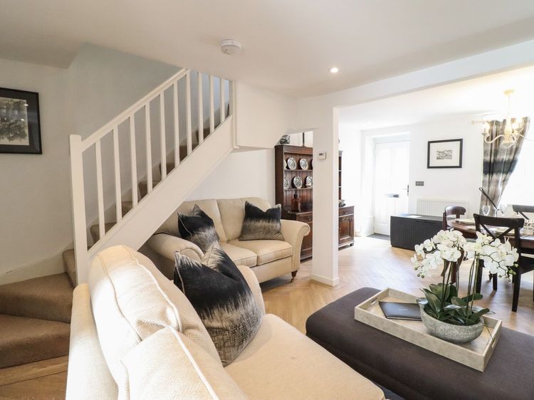 3 Rosemary Lane