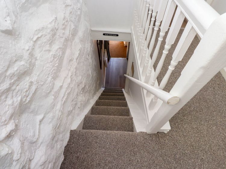 4 Old Tanrhiw, listing photograph 9