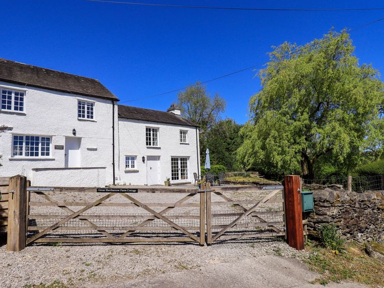 Great Hartbarrow Farm Cottage, listing photograph 3