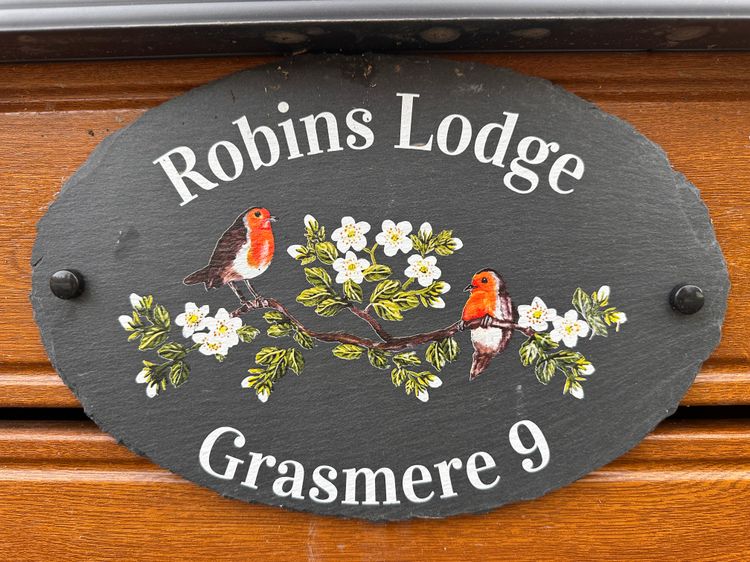 Robin's Lodge, listing photograph 4