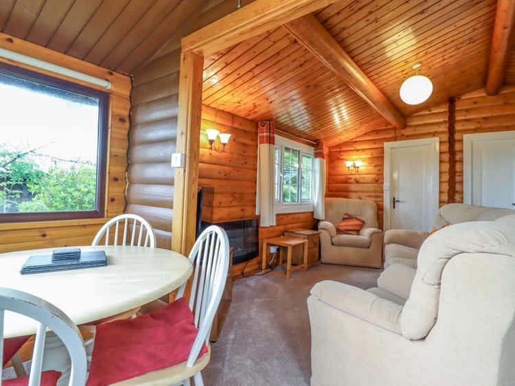 Y Bwthyn Pren, Cabin 209,, listing photograph 7