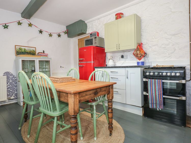 Cobweb Cottage, listing photograph 9