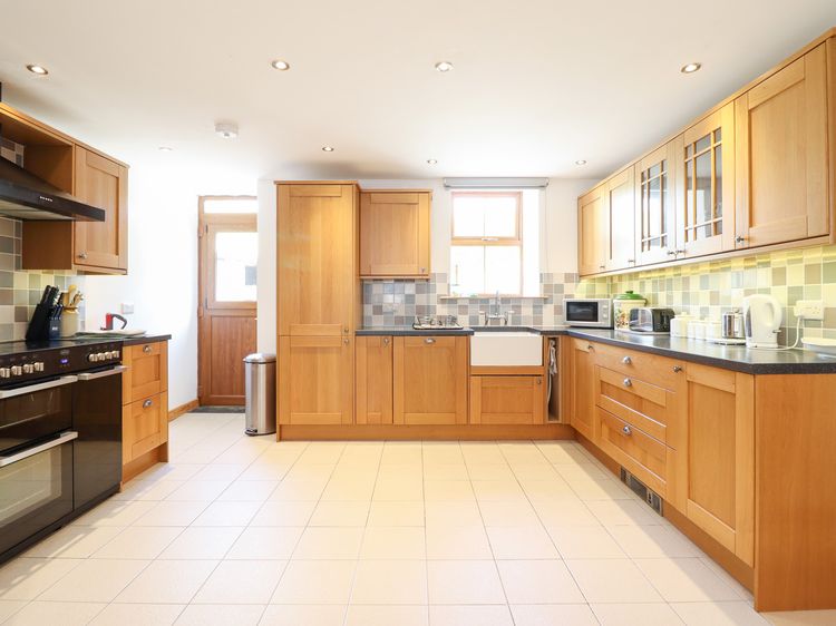 Gwernffridd, listing photograph 12