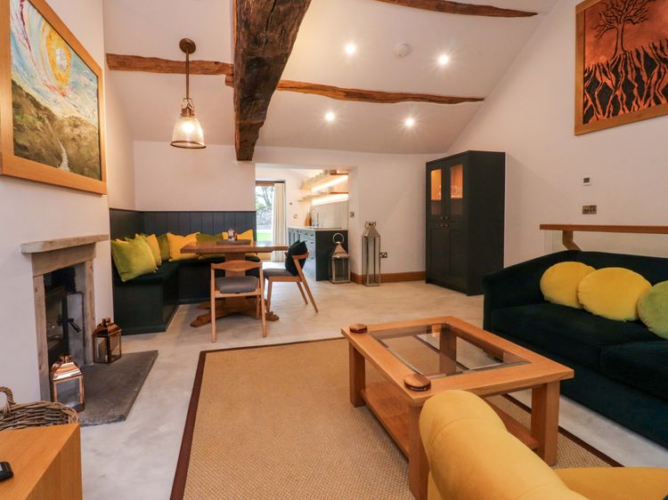 Welly Bob Cottage, listing photograph 10