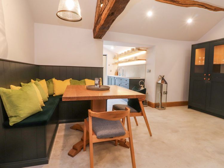 Welly Bob Cottage, listing photograph 12