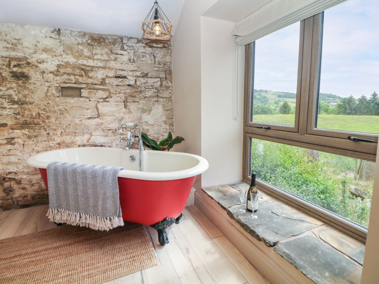 The Plucking Shed - Vineyard Stay, listing photograph 10