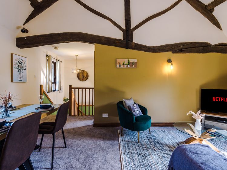 Idris Barn, listing photograph 10
