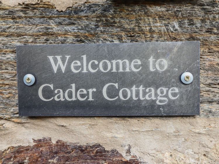 Cader Cottage, listing photograph 2