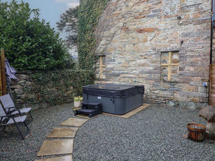 Cader Cottage, listing photograph 3