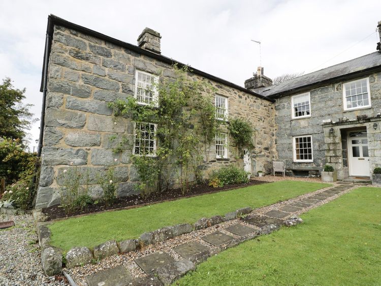 Bwthyn Canol, listing photograph 3