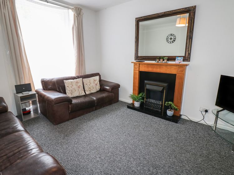 Georgian Town House, listing photograph 4
