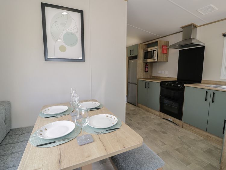 8 Puffin Way, listing photograph 12