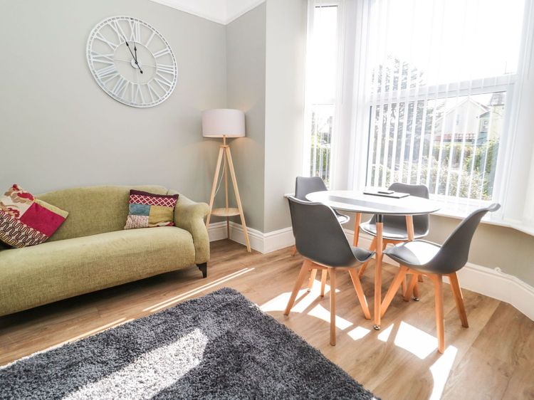 Flat 1A, Mona House, listing photograph 4