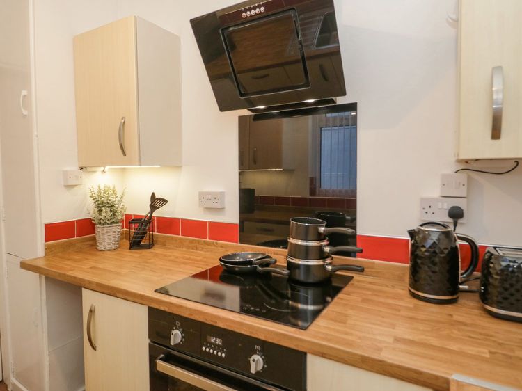 Flat 1A, Mona House, listing photograph 8