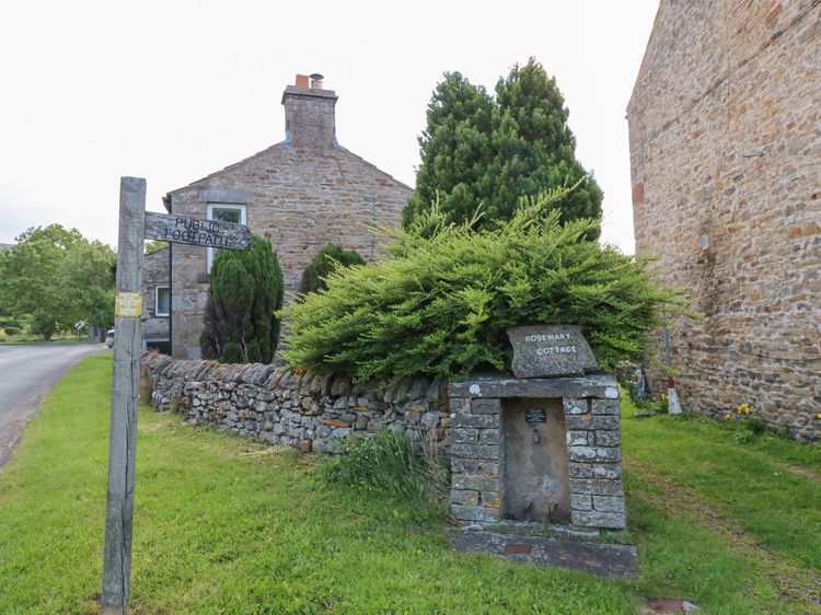 Rosemary Cottage, listing photograph 3
