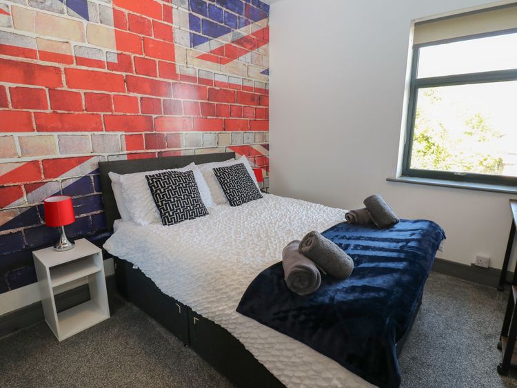 Quayside Apartments, listing photograph 8