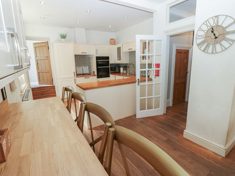 Hampton House, listing photograph 8