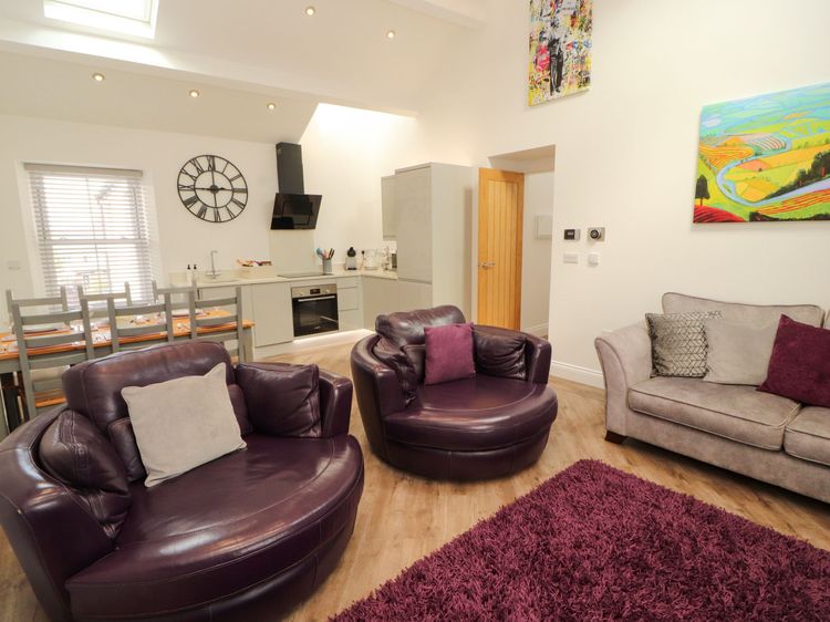Lakes View Apartment 3