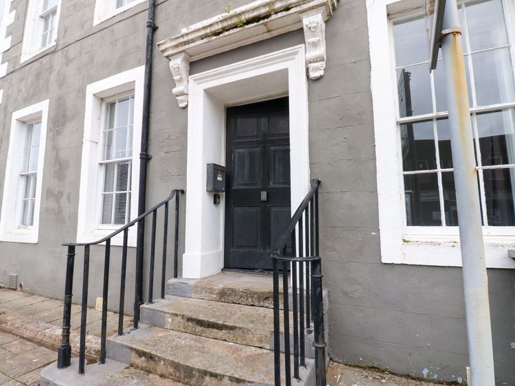 Lowther Apartment, listing photograph 3