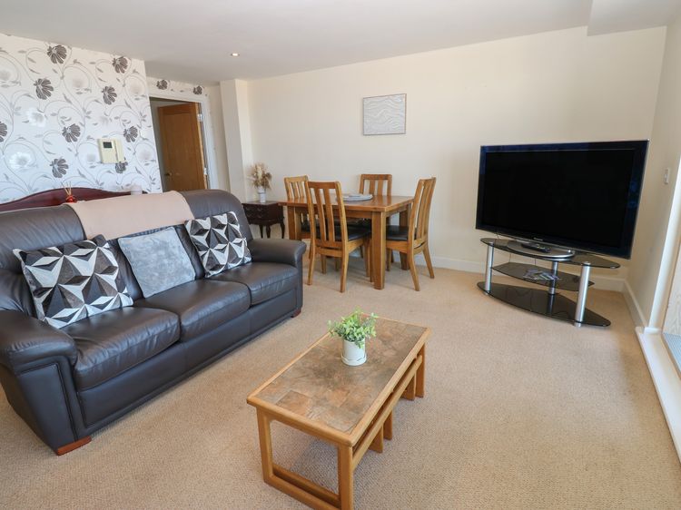 Pears Suite, listing photograph 6
