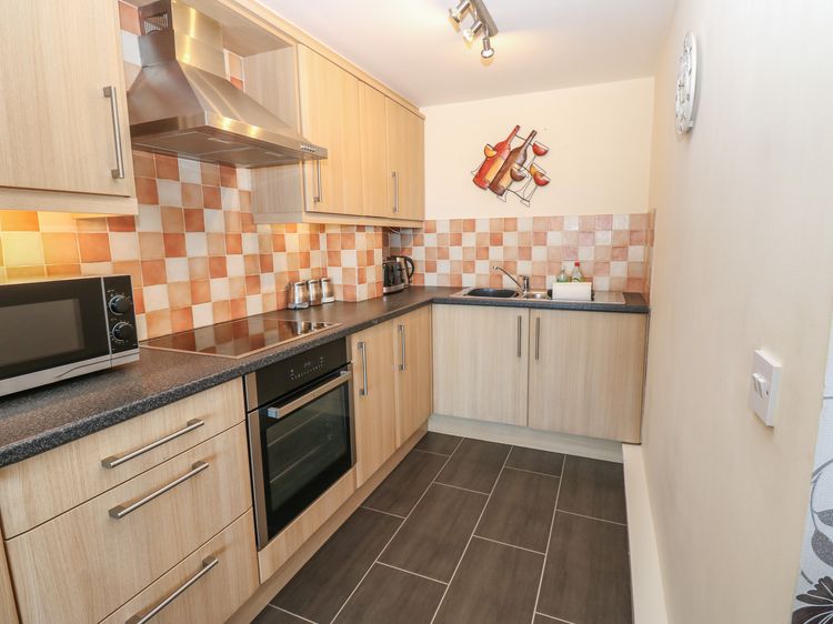 Pears Suite, listing photograph 8