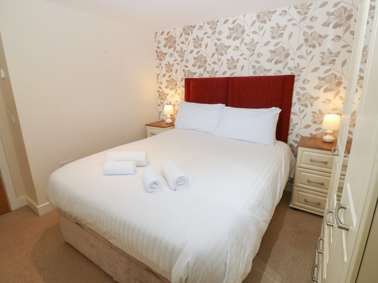 Pears Suite, listing photograph 12