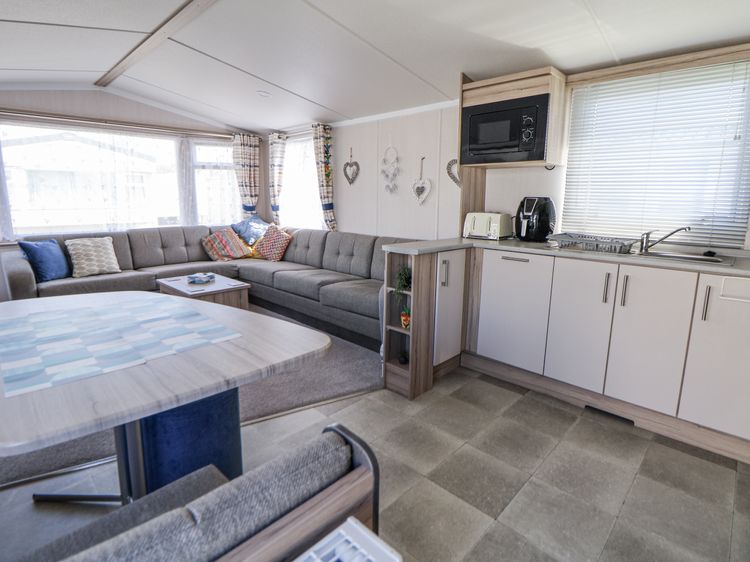 V9 Ty Mawr Holiday Park, listing photograph 6