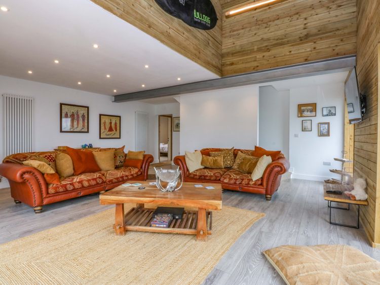 Gowan Brae, listing photograph 9